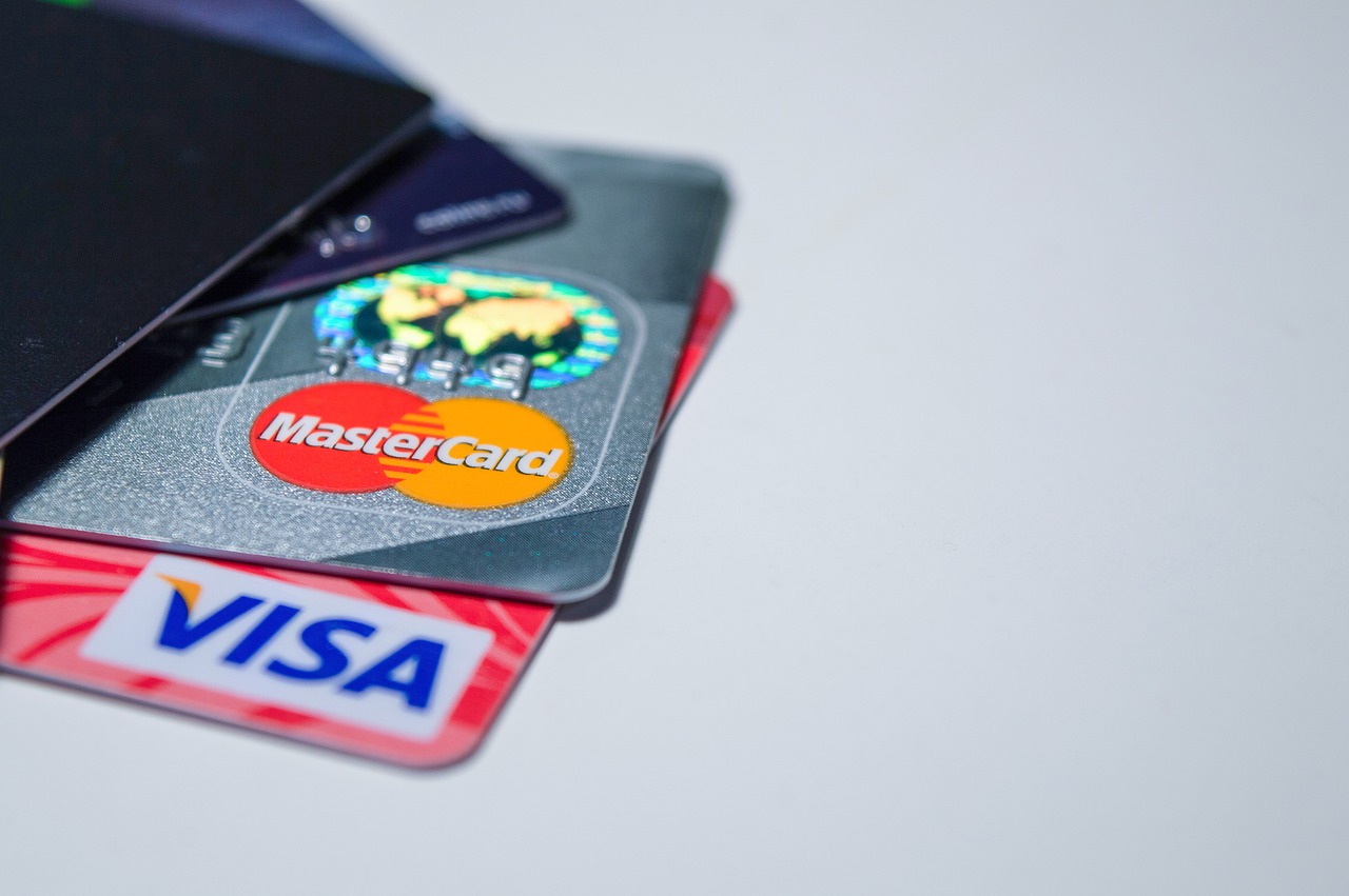 assurances des cartes bancaires Visa et Mastercard